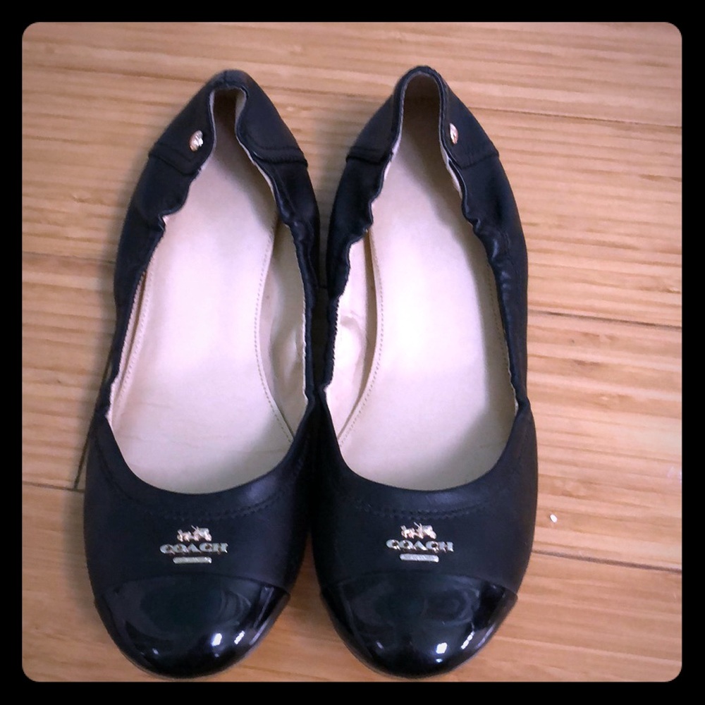Back Coach ballet flats